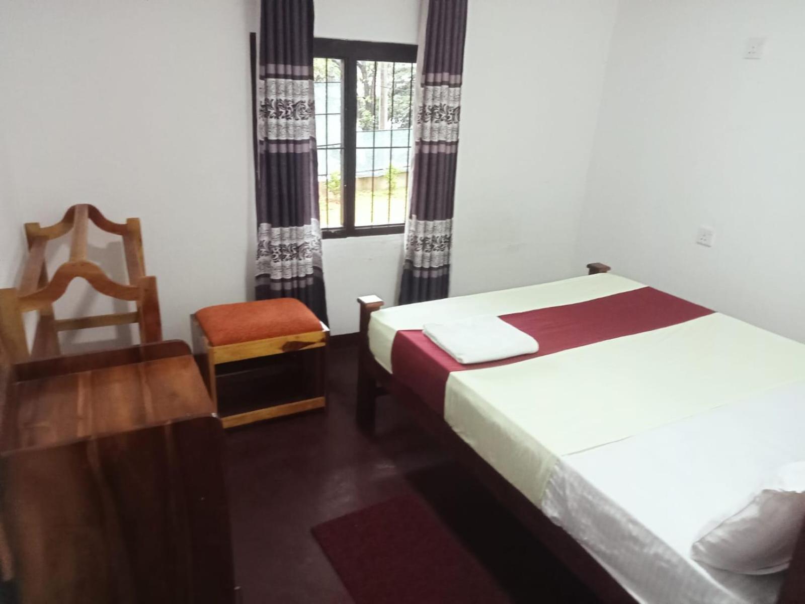 Lake Classical Guest House Kandy Exterior foto