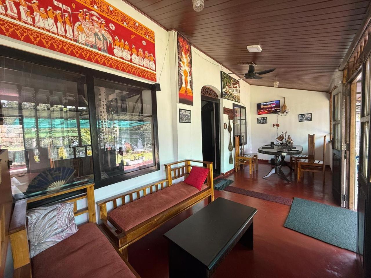 Lake Classical Guest House Kandy Exterior foto